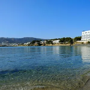 Hotel Grifeu, Llança