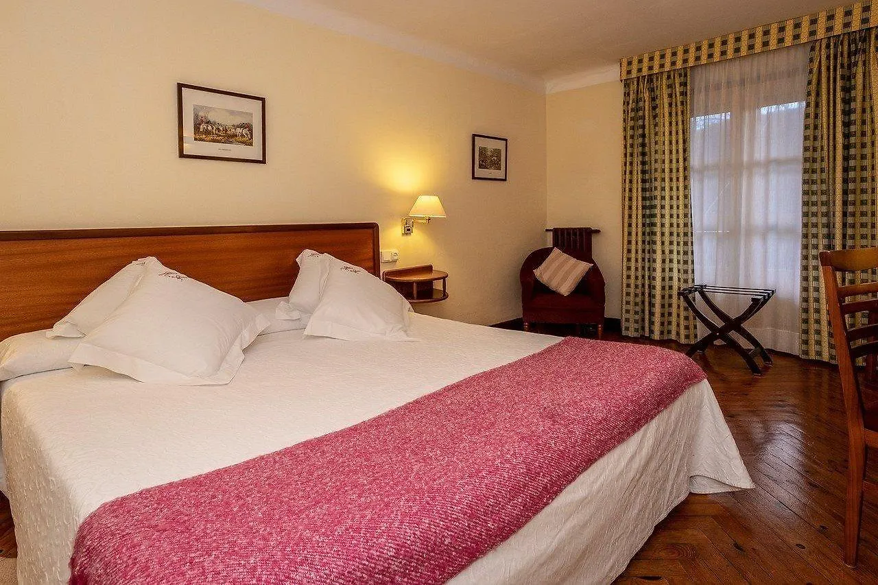 Hotel Adsera La Molina